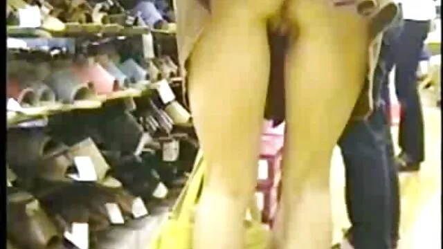 خروس او را بپوش و فیلم سوپرتارزان درجنگل دوربین را مکید