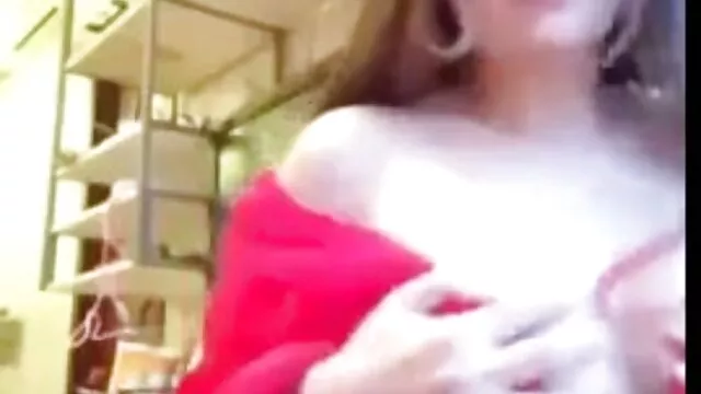 بلوند دانلود فیلم سوپر سلنا گومز شلخته. بند 0