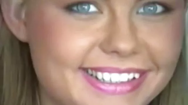 لئون و لعنتی دانلود فیلم سوپر در تلگرام در جوراب ساق بلند
